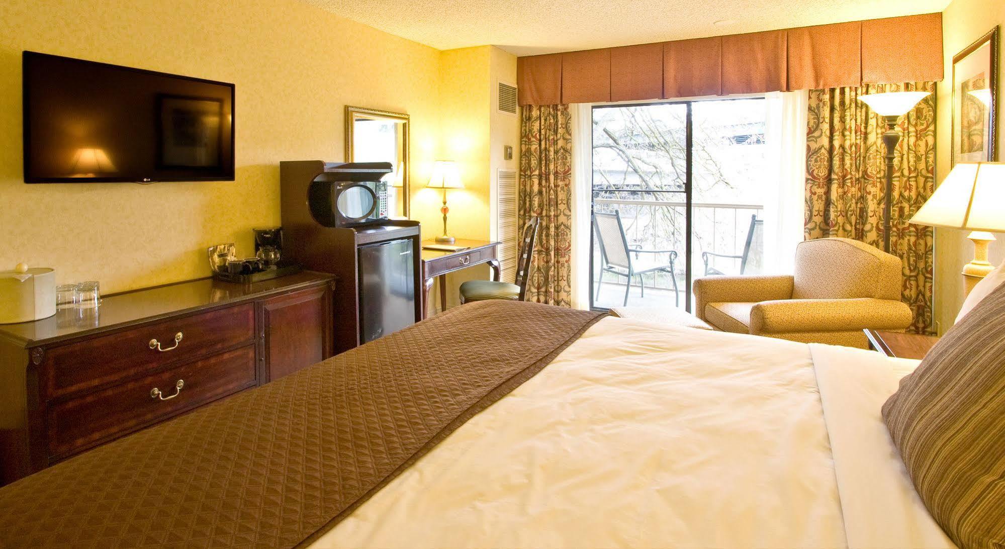 Inn At The Commons Medford Dış mekan fotoğraf