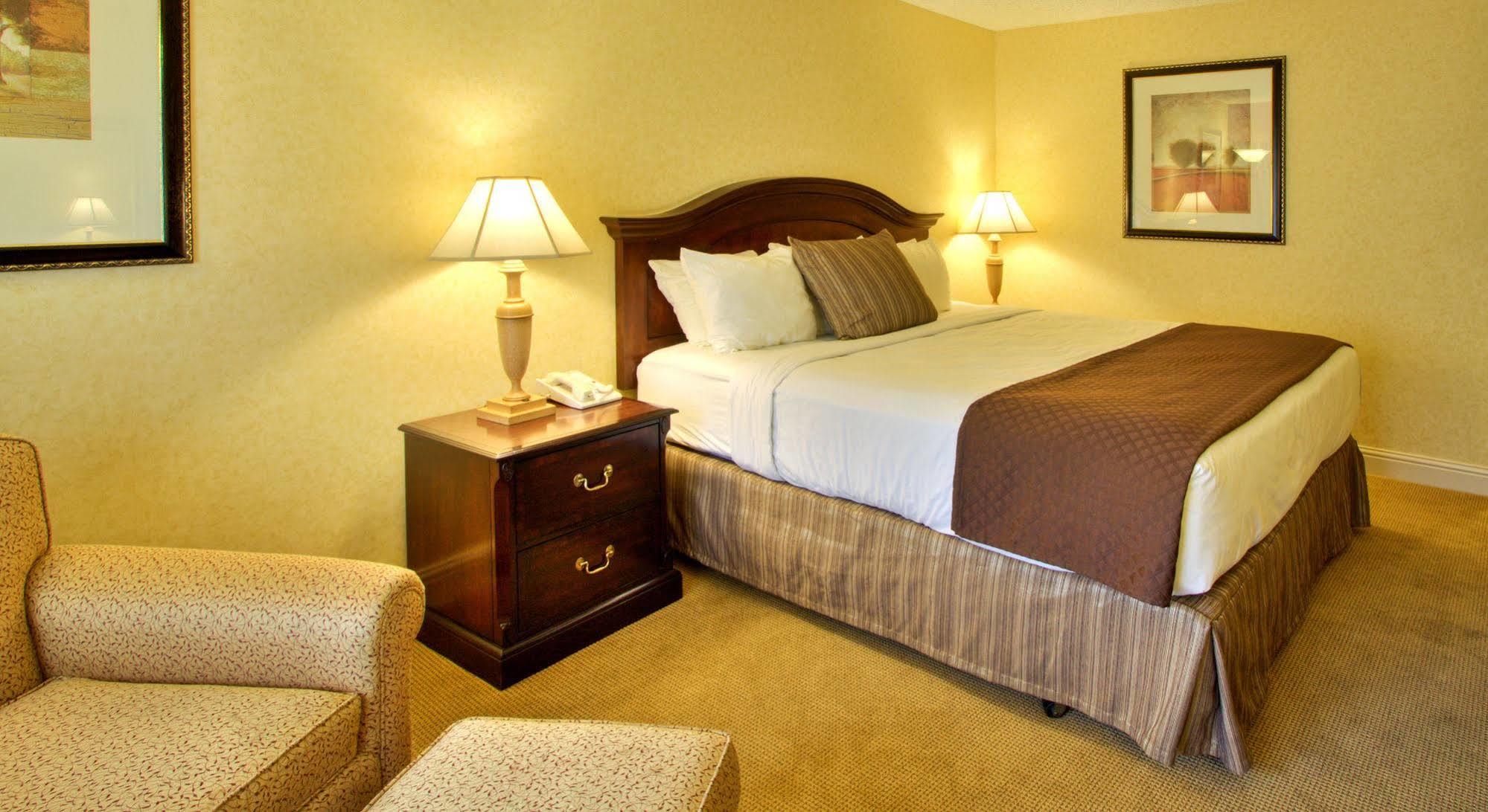 Inn At The Commons Medford Dış mekan fotoğraf