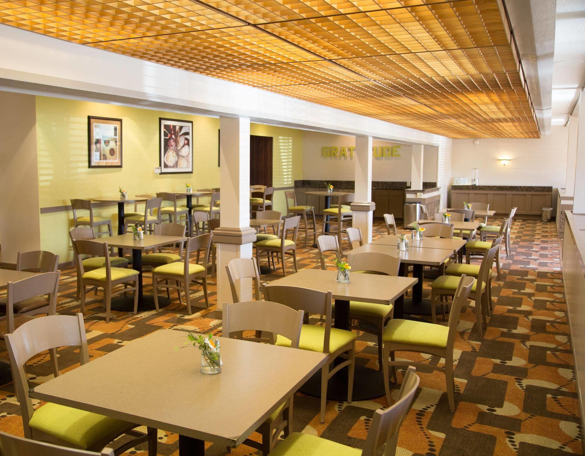 Inn At The Commons Medford Dış mekan fotoğraf